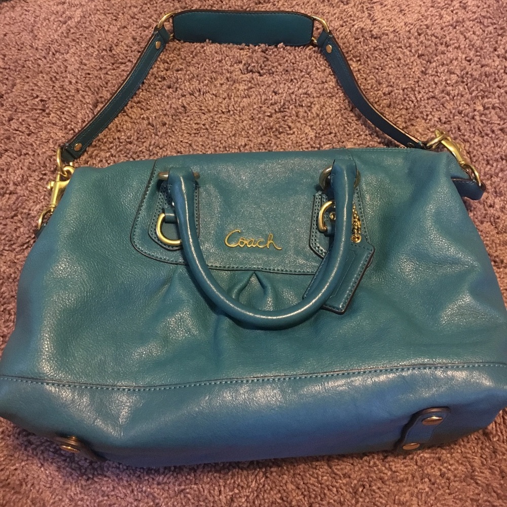 AUTHENTIC COACH SHOULDER STRAP BLUE PURSE👜